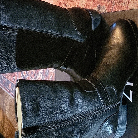 Naturalizer Leather Boots - Picture 2 of 5